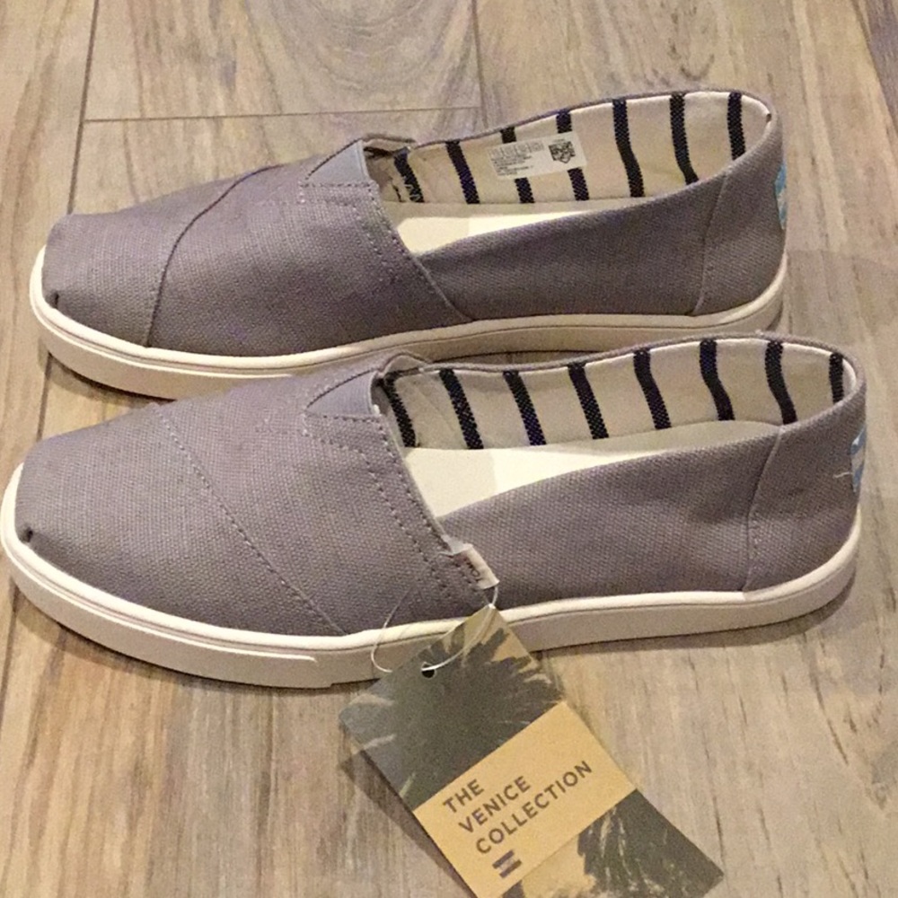 Toms canvas flats